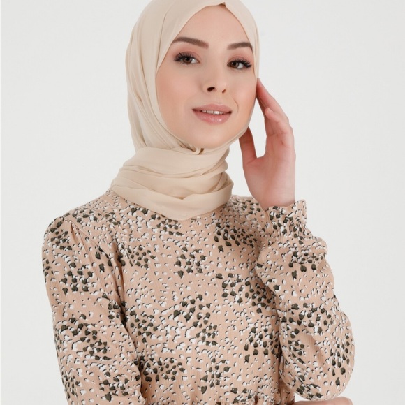 Zenane Womens
Mink - Multi - Crew neck - Unlined - Modest Dress Size 44: 12(US) - Picture 15 of 15